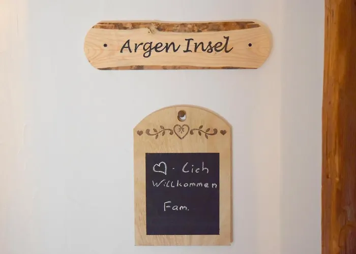 Holstein-Hoefle, Argeninsel